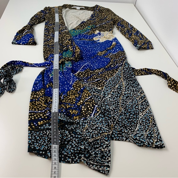 Diane Von Furstenberg Wrap Dress Silk Sz 2 Galaxy Celestial Black Blue Belted - Picture 5 of 11